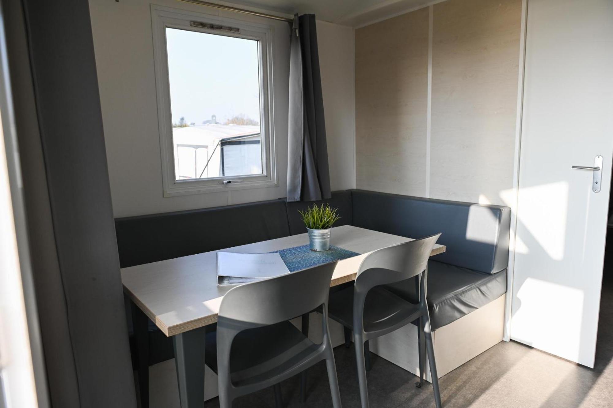 Ferienpark Suederstapel - Eiderlodge 3 Ngoại thất bức ảnh